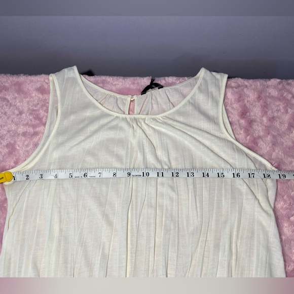 Daisy Fuentes Global Appeal Sleeveless Top - Picture 7 of 10
